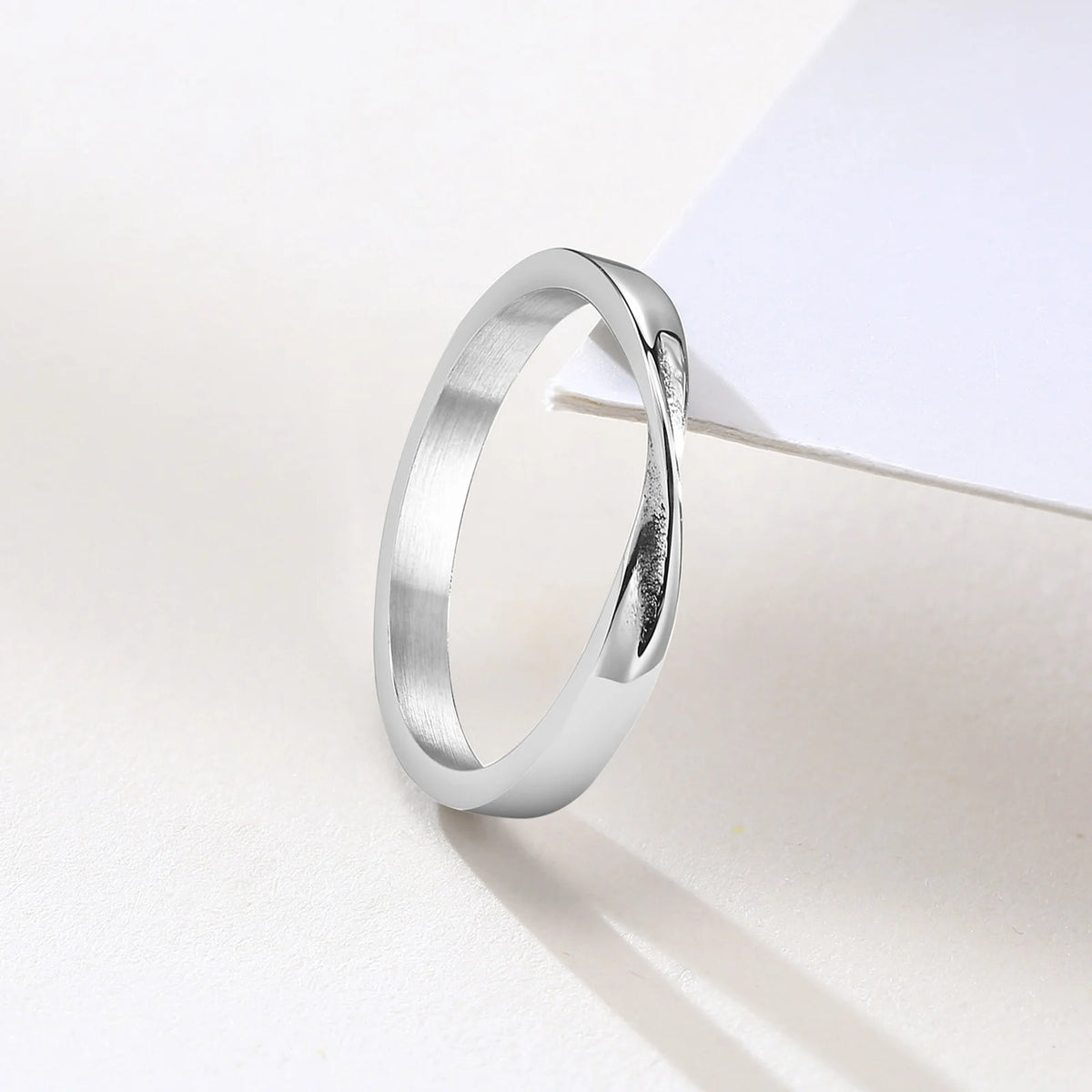 Mobius Twist Wedding Ring Women – Stainless Steel Band Wedding Band Ring SPOT