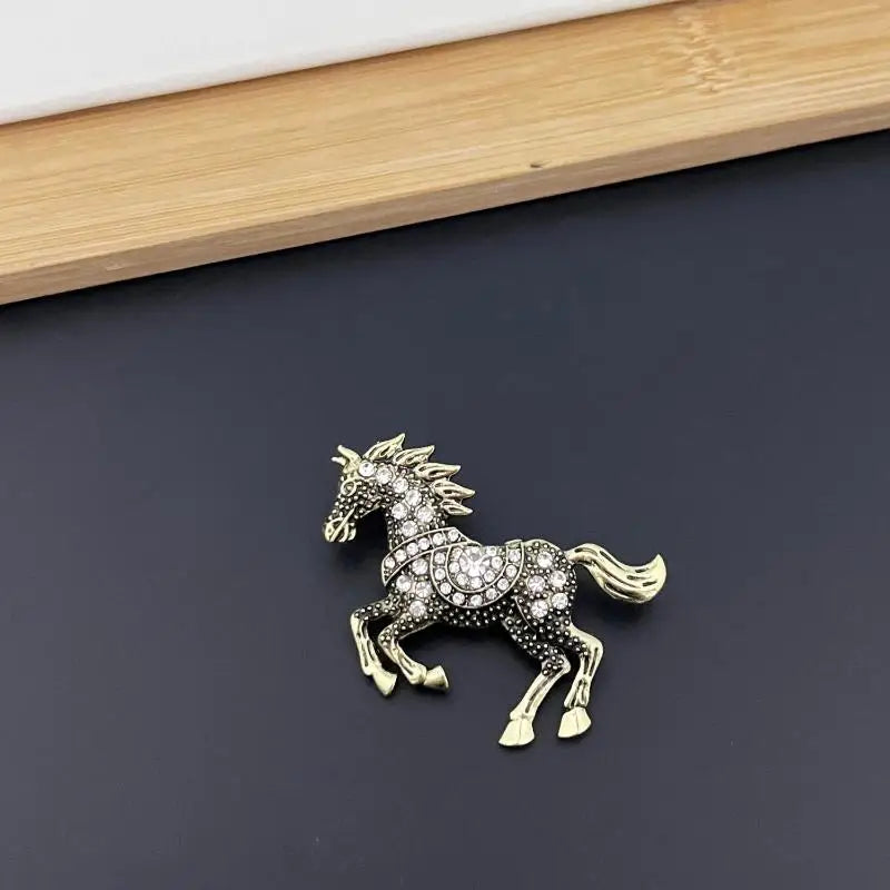 Rhinestone Horse Brooch – Zodiac Animal Lapel Pin for Women Brooch Lapel Pin SPOT A3