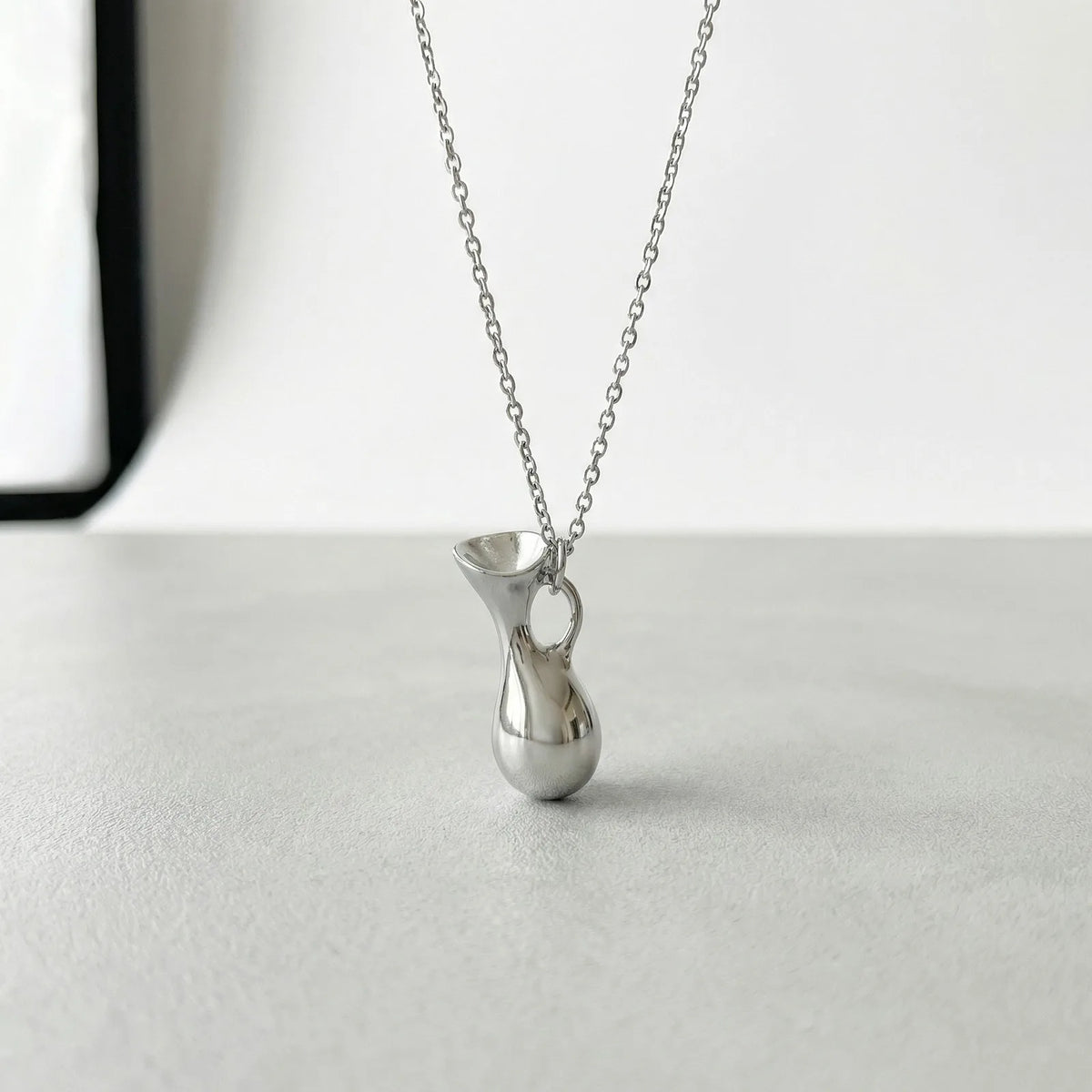 Meaeguet Vase Pendant Long Necklace | Silver Thin Chain Pendant Necklace SPOT