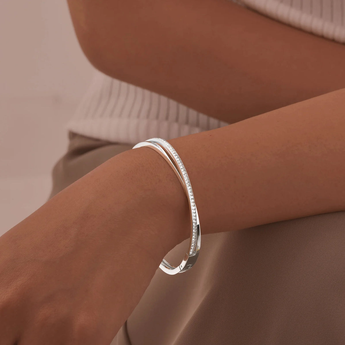 Crossover Zirconia Bangle Bracelet – Sparkly Women's Jewelry Bangle Bracelet SPOT