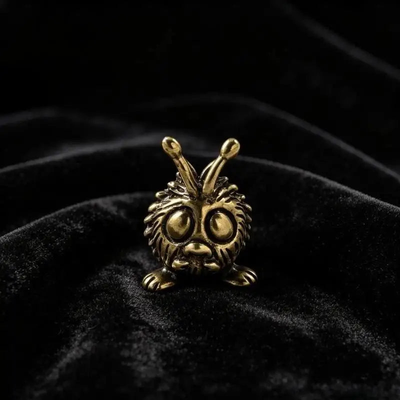 Vintage Alloy Caterpillar Figurine – Retro Antique Desk Ornament Decorative Figurine SPOT