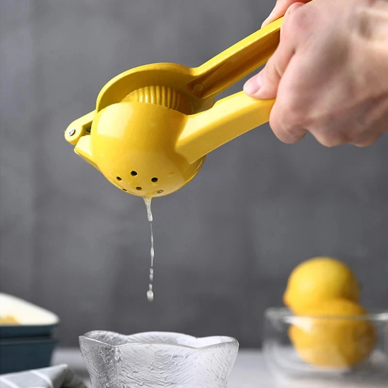 Manual Lemon Clip Juicer – Portable Citrus Press Tool Manual Citrus Juicer SPOT