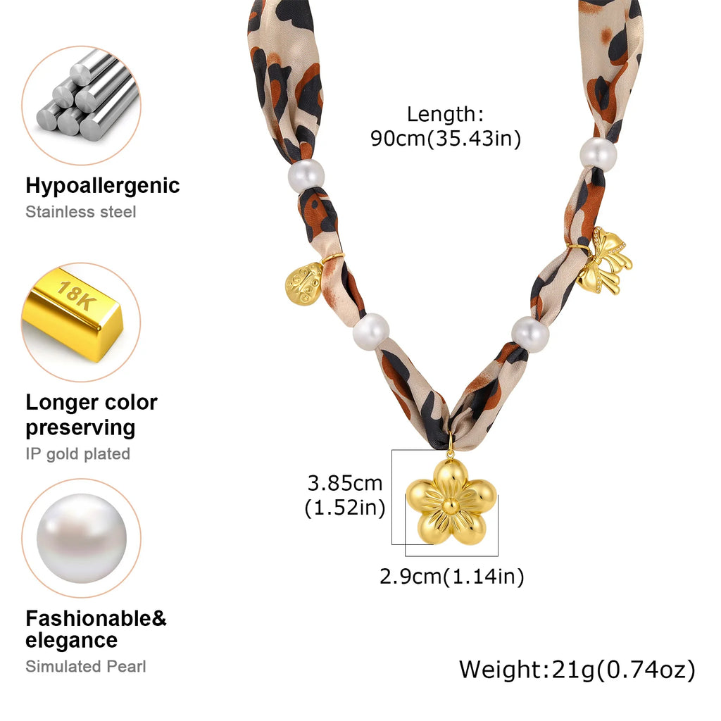 Leopard Ribbon Pearl Necklace – 18K Gold Floral Charm Pearl Pendant Necklace SPOT