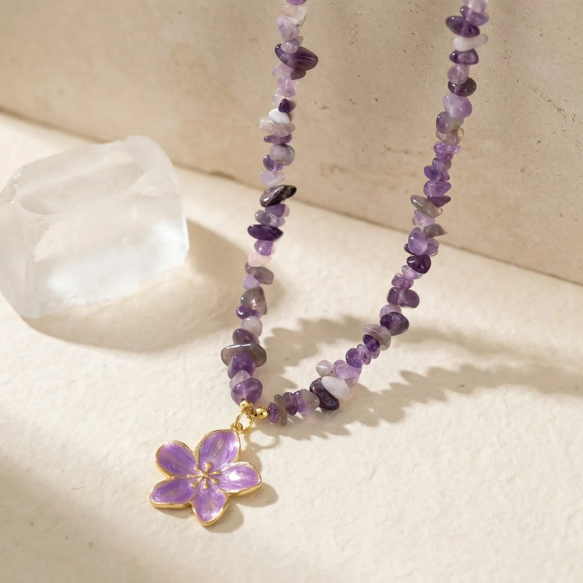 Flower Pendant Necklace – Stainless Steel & Amethyst Beads Pendant Necklace SPOT