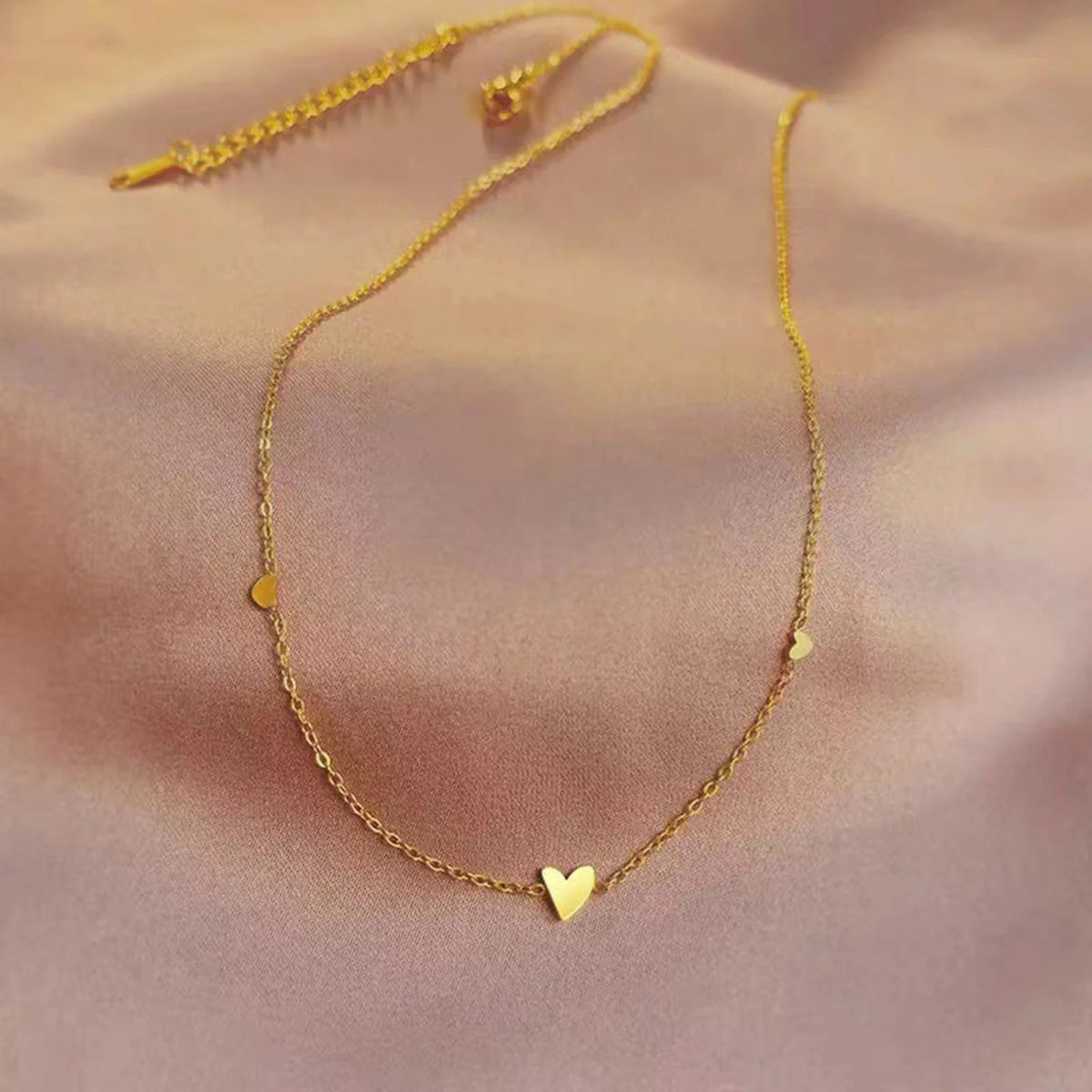 316L Stainless Steel Mini Heart Choker Clavicle Necklace Choker Necklace SPOT