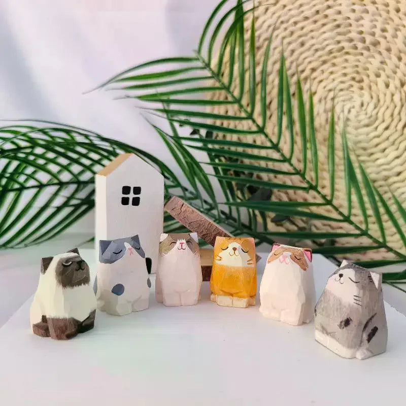 Wooden Mini Cat & Dog Figurines – Hand-Painted Desktop Decor Wooden Animal Figurine SPOT
