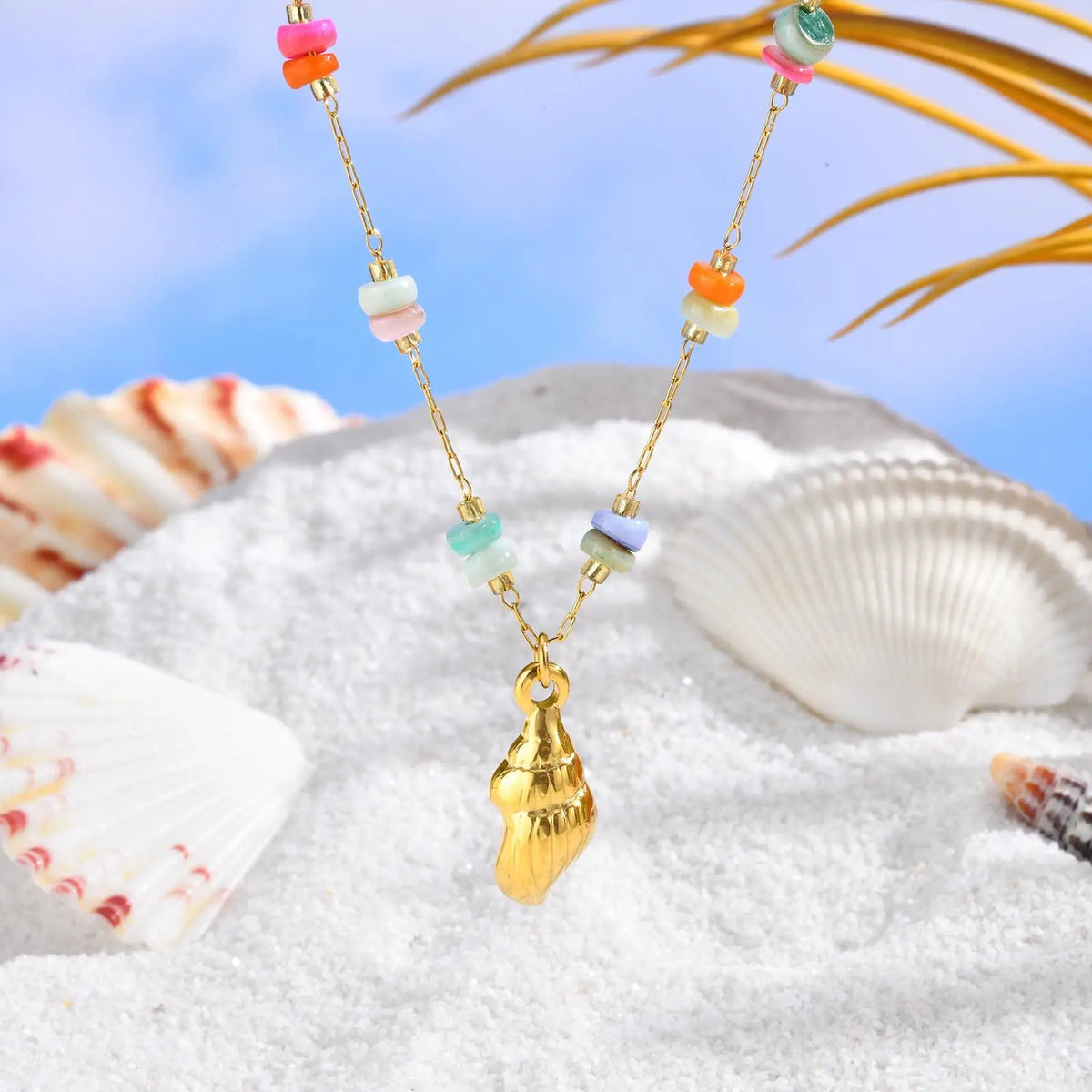 Ocean Conch Pendant Necklace – Gold Stainless Steel Beach Jewelry Pendant Necklace SPOT