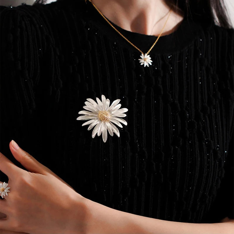 Mori Flower Enamel Brooch Pin – Floral Badge & Corsage for Women Enamel Brooch Pin SPOT