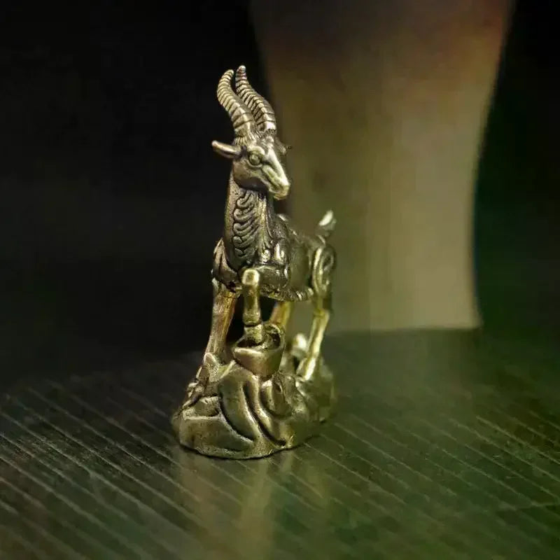 Vintage Lucky Antelope Statue – Brass-Finish Resin Desktop Decor Decorative Figurine SPOT