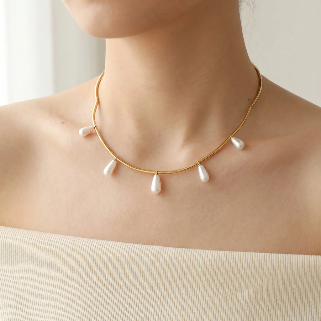 Teardrop Pearl Tube Chain Necklace – Gold Stainless Steel Pearl Chain Necklace SPOT