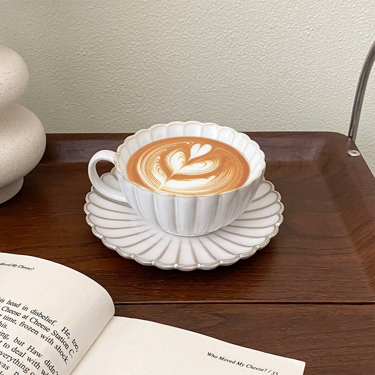 Shell-Shaped Ceramic Coffee Cup & Saucer Set – 250ml Vintage Cup & Saucer Set SPOT
