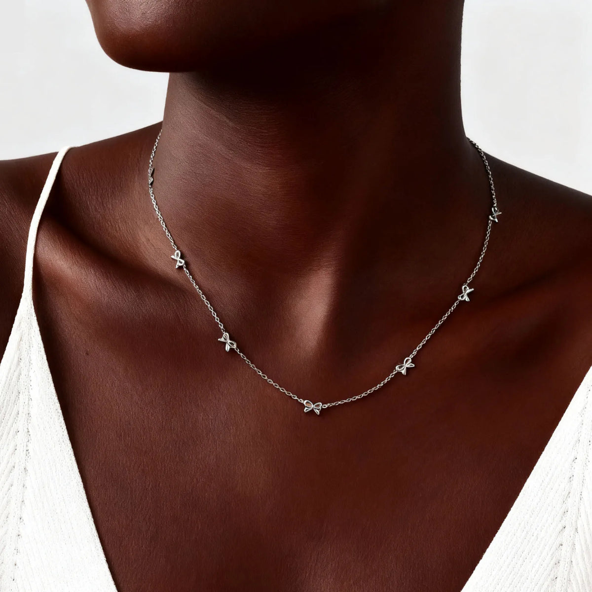 Dainty Bow Necklace – Silver Bowknot Choker for Women Bow Choker Necklace SPOT