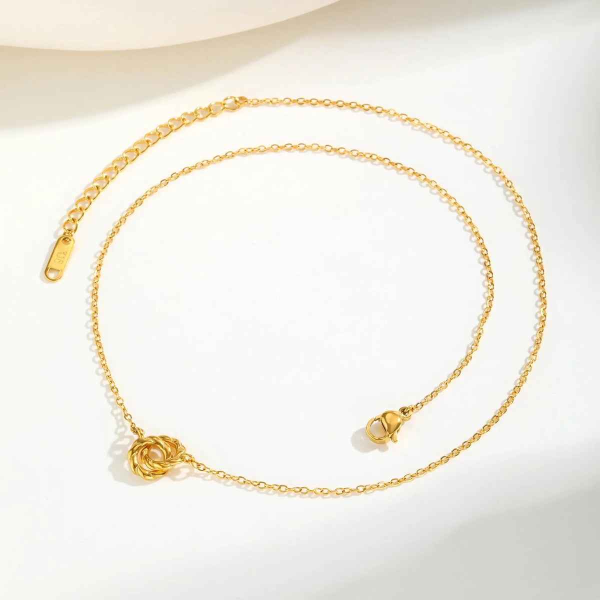 Twist Double Rings Choker Necklace – Gold Stainless Steel Pendant Choker Necklace SPOT