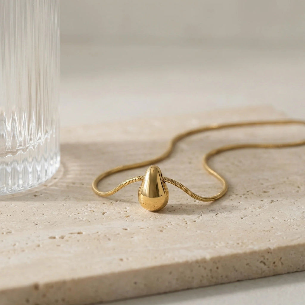 Water Droplet Pendant Necklace – Stainless Steel | Women's Gift Pendant Necklace SPOT