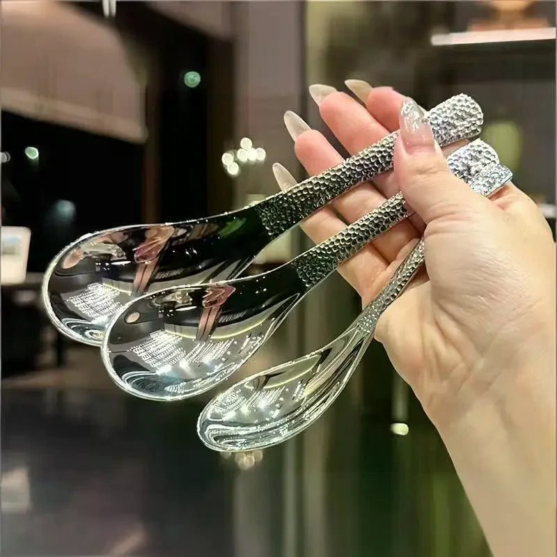 Stainless Steel Soup Spoons 2/4-Pack – Hammered Non-Slip Handle Kitchen Spoon Set SPOT