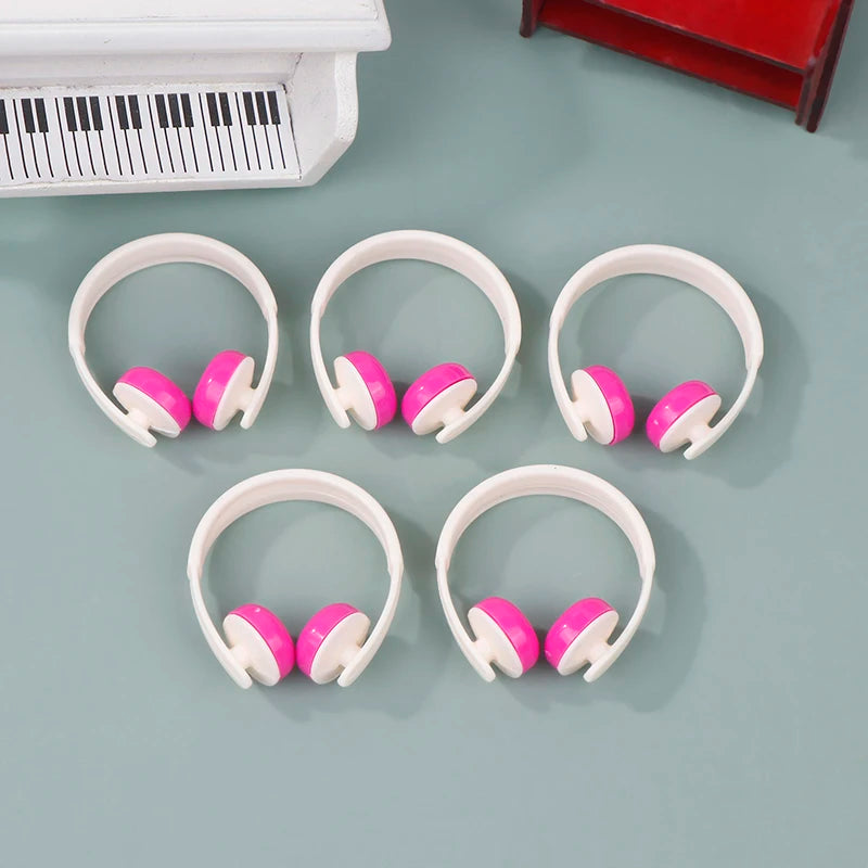 5-Pack Mini Headphone Figurines – DIY Dollhouse & Craft Decor Miniature Craft Figurines SPOT White
