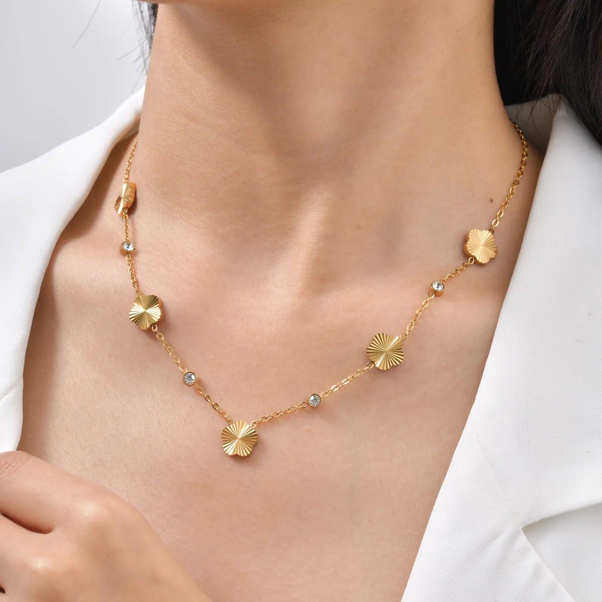 18K Gold Plated Zirconia Flower Choker Necklace – Lucky Leaf Gold Choker Necklace SPOT