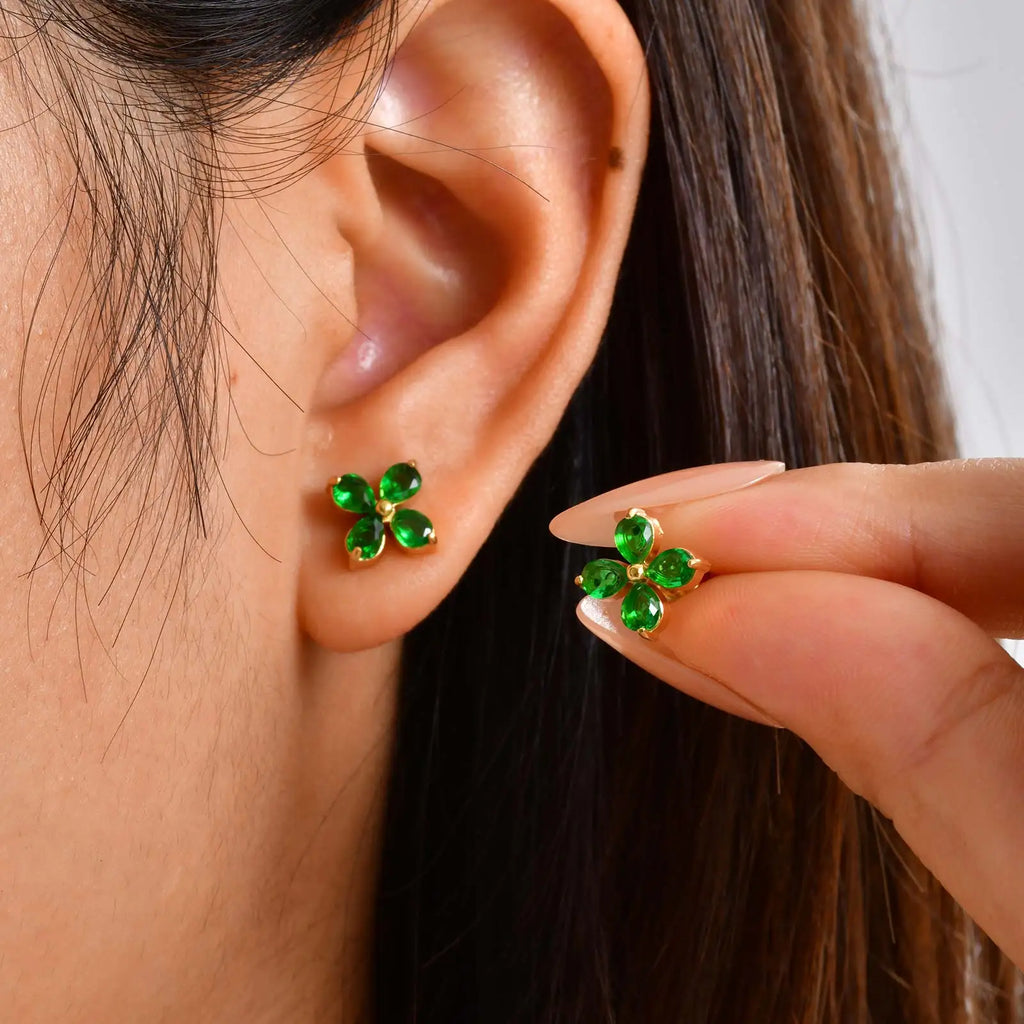 Emerald Green Zircon Heart Stud Earrings – 18K Gold Plated Steel Zirconia Stud Earrings SPOT