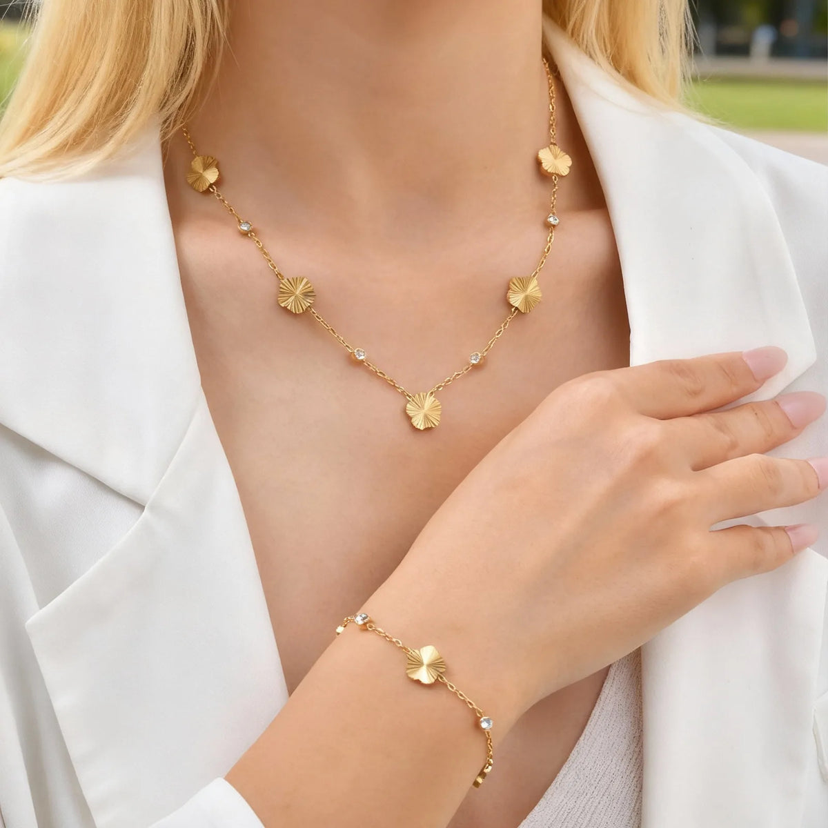 18K Gold Plated Zirconia Flower Choker Necklace – Lucky Leaf Gold Choker Necklace SPOT