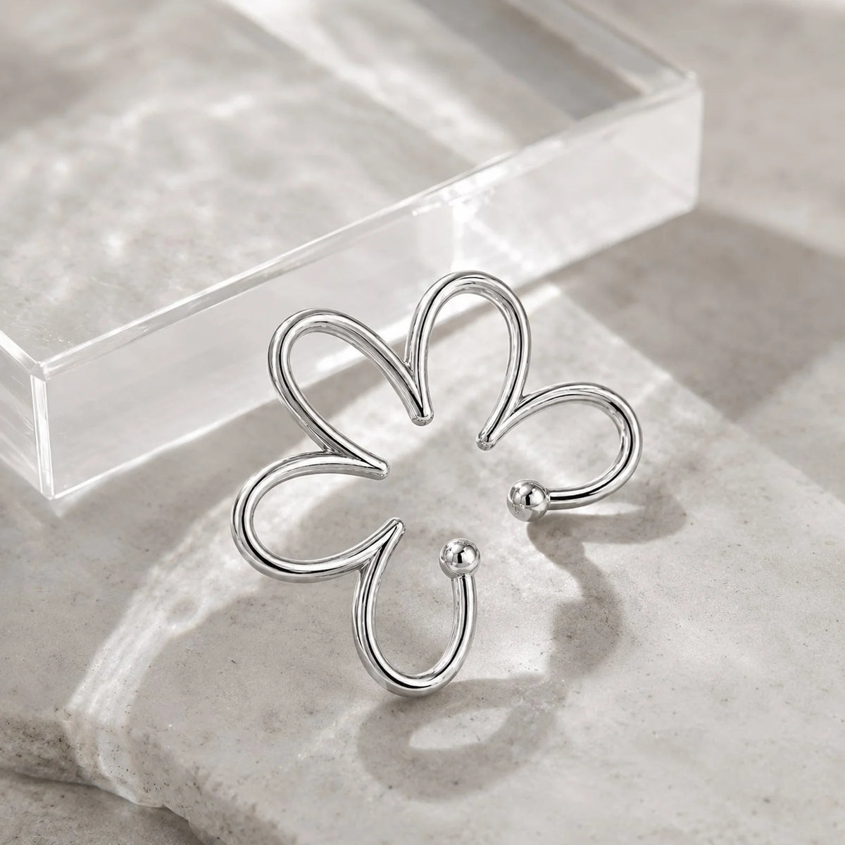 Flower Ear Cuff Non-Piercing – 18K Gold Plated Hollow Petal Ear Cuff Earring SPOT