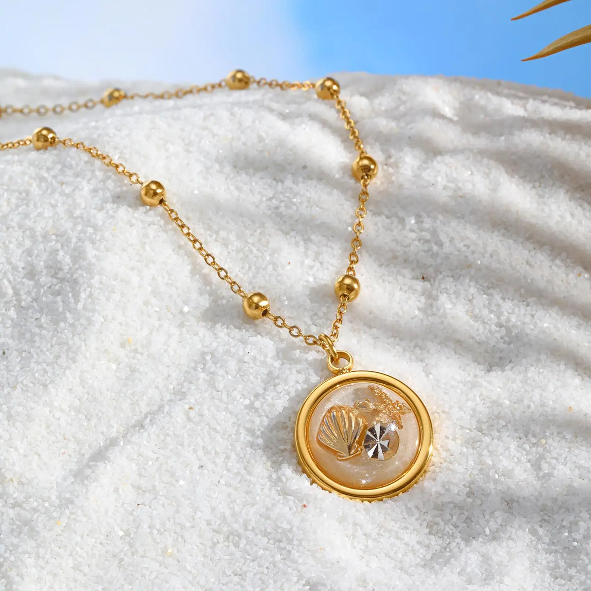 Round Zirconia Shell Pendant Necklace – Waterproof Gold Chain Pendant Necklace SPOT Default Title