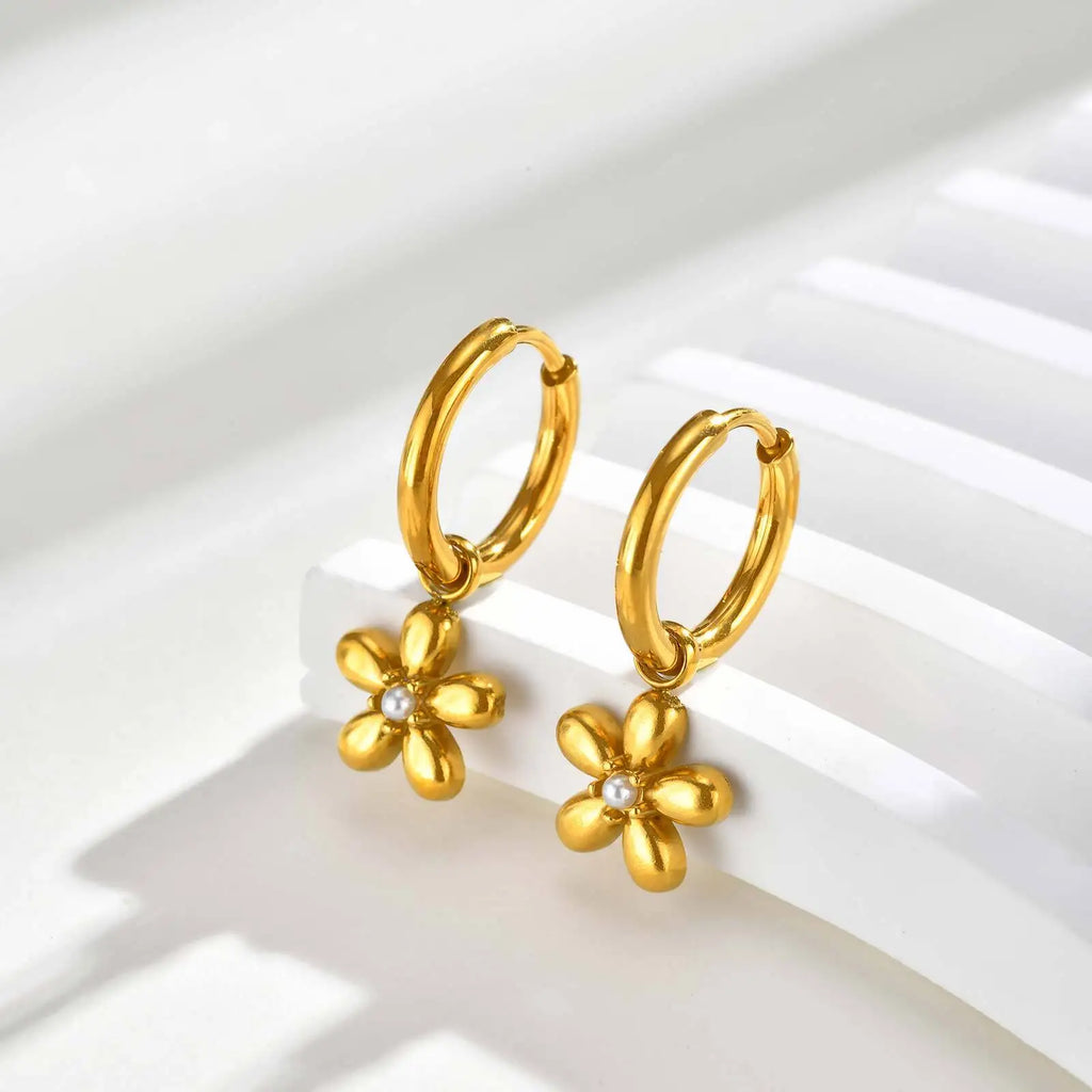 Zircon Flower Huggie Hoop Earrings | 18K Gold Plated Steel Huggie Hoop Earrings SPOT