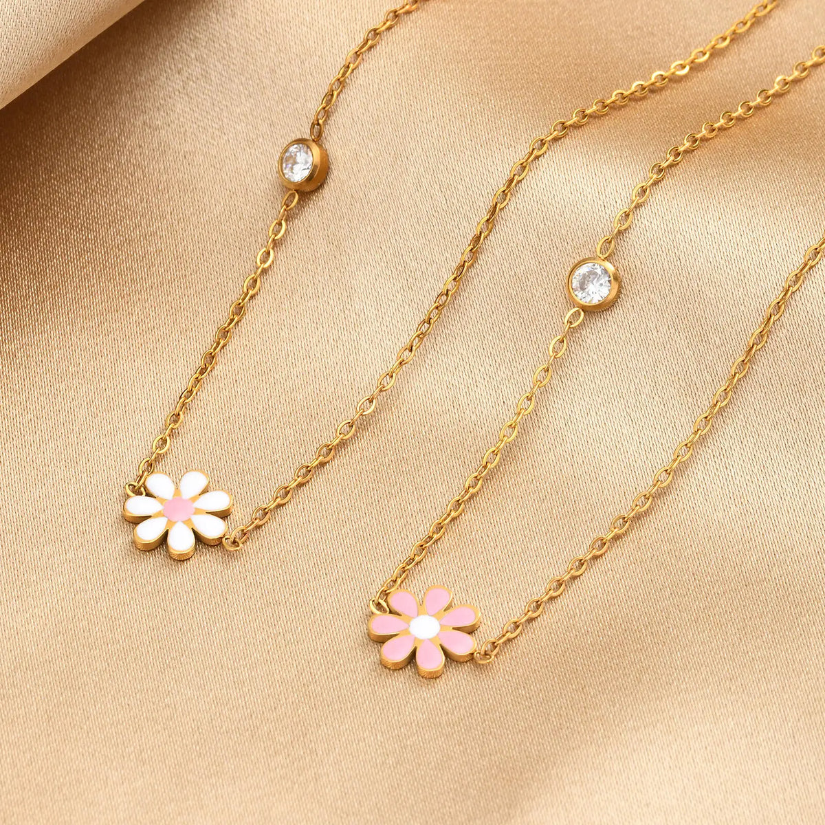 Enamel Daisy Flower Necklace – Stainless Steel CZ Chain Pendant Necklace SPOT
