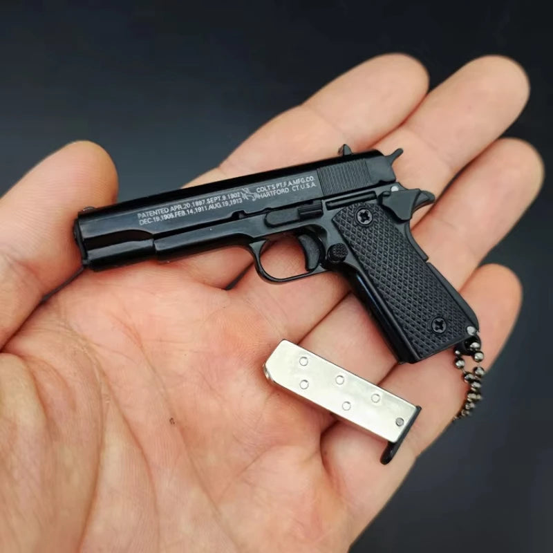 1:3 Mini Alloy M1911 Toy Gun Model Keychain – Gold Collectible Collectible Model Keychain SPOT
