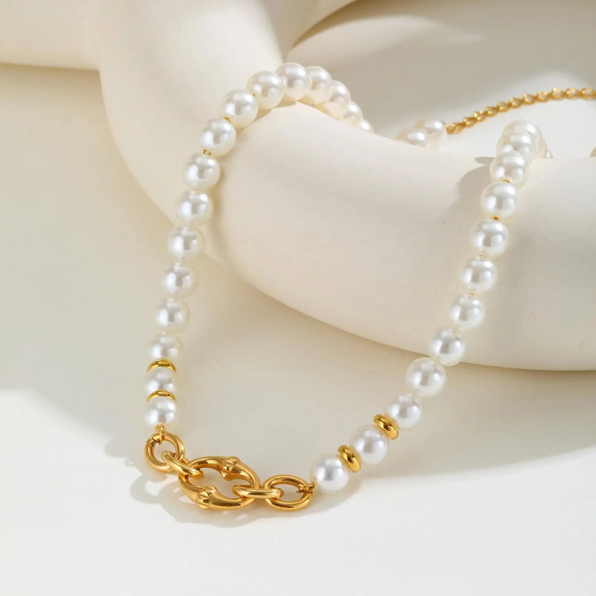 Meaeguet 8mm Pearl Choker Necklace – Stainless Steel Waterproof Pearl Choker Necklace SPOT