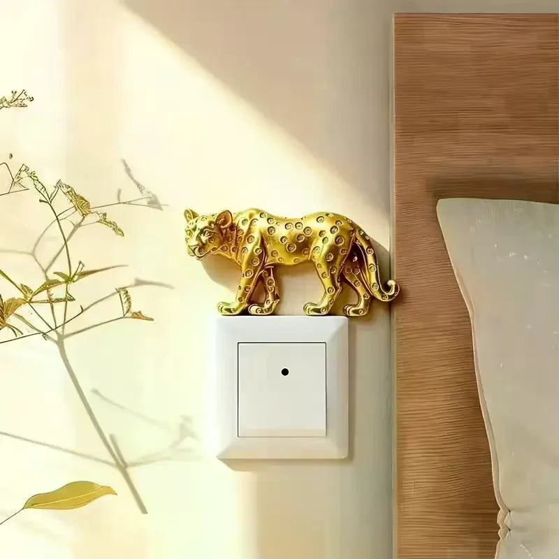 Leopard Resin Light Switch Decoration – Self-Adhesive Figurine Wall Decor Figurine SPOT