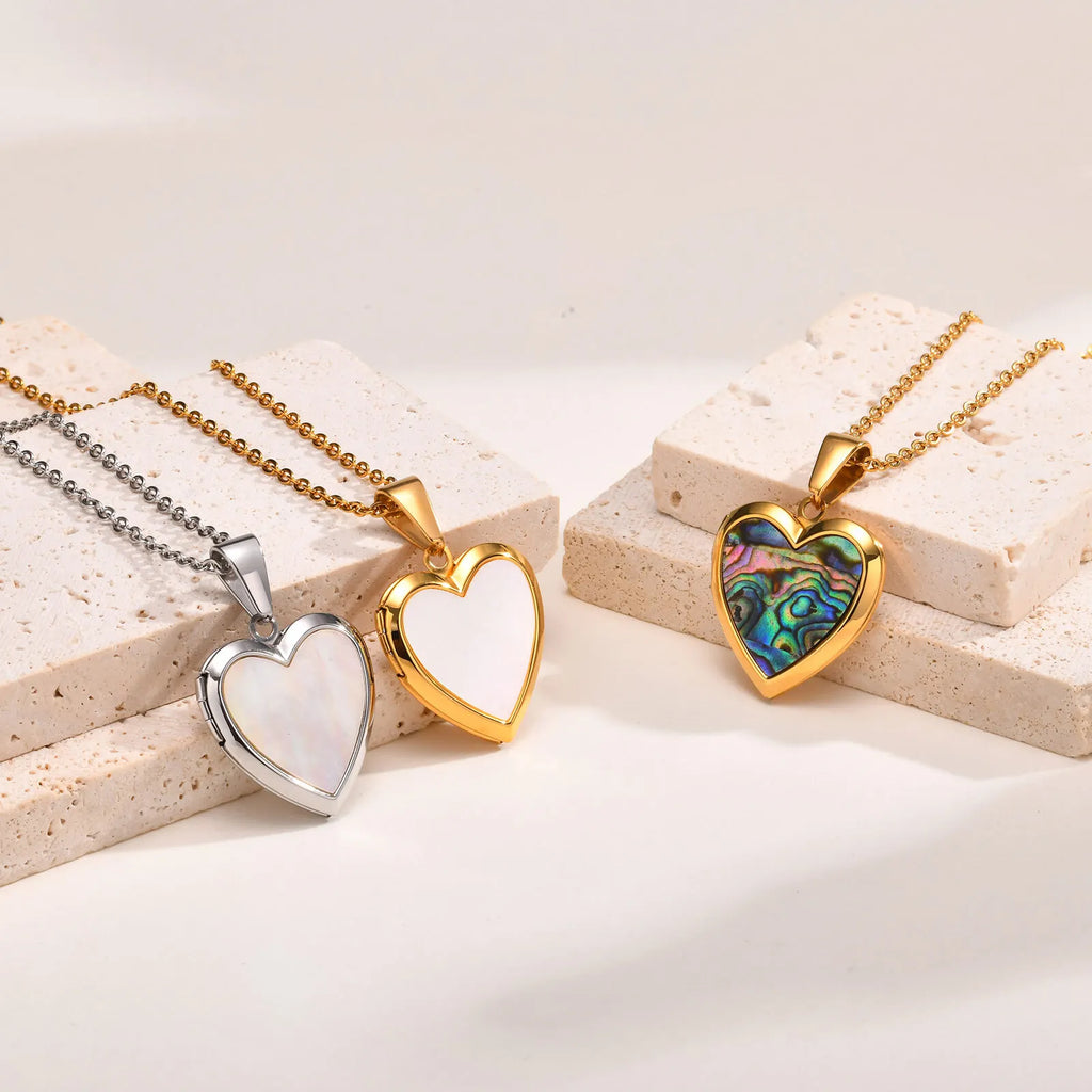 Women's Heart Locket Necklace – Gold Openable Shell Pendant Locket Pendant Necklace SPOT