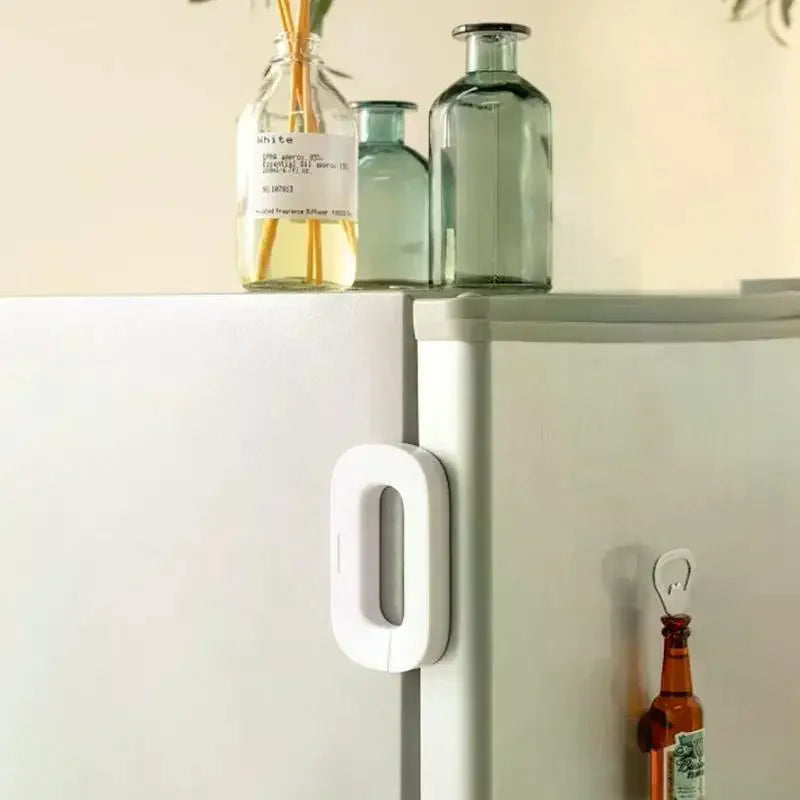 No-Drill Adhesive Fridge Lock – Child Safety Latch for Toddlers Child Safety Latch SPOT