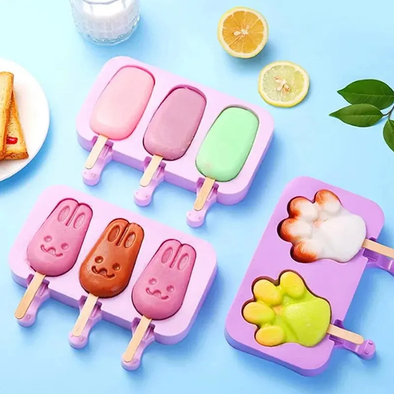 Silicone Popsicle Molds with Lid – Cute Cartoon DIY Ice Lolly Popsicle Mold SPOT