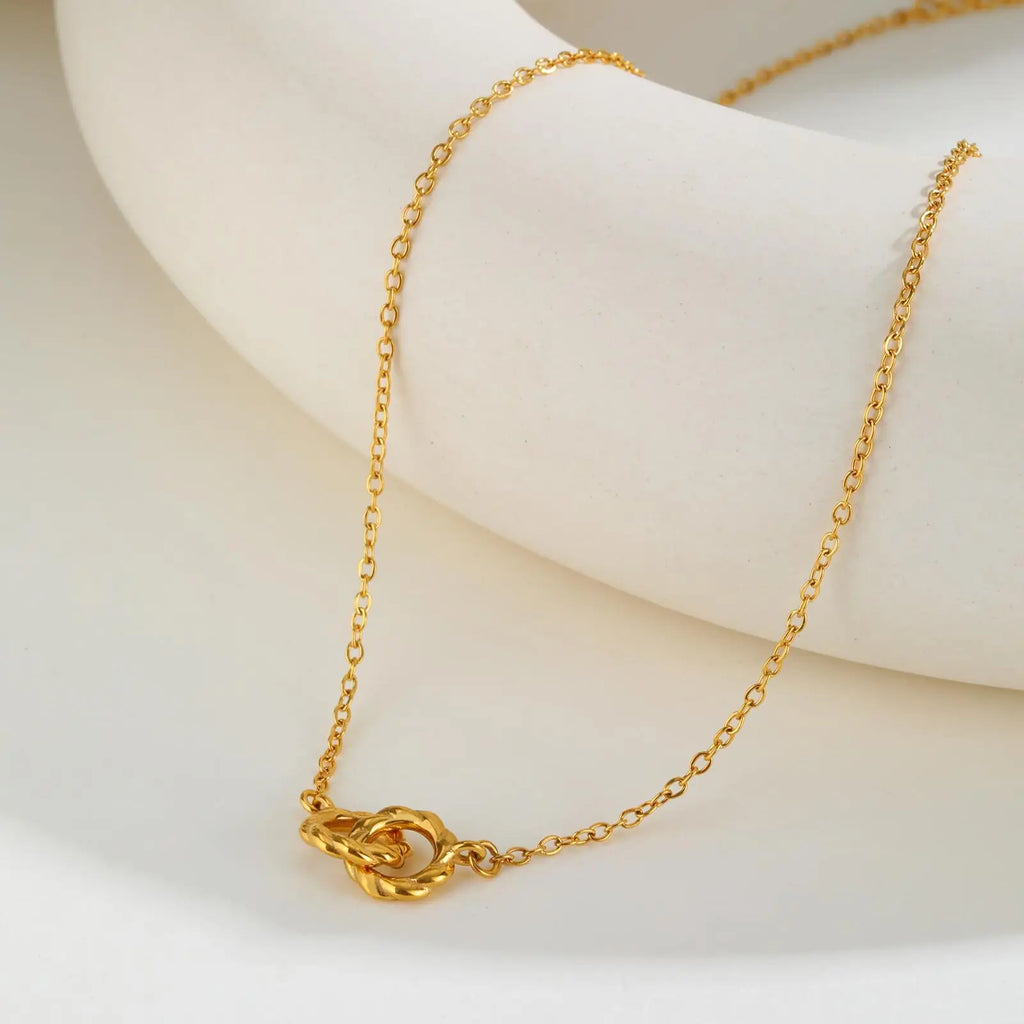Twist Double Rings Choker Necklace – Gold Stainless Steel Pendant Choker Necklace SPOT