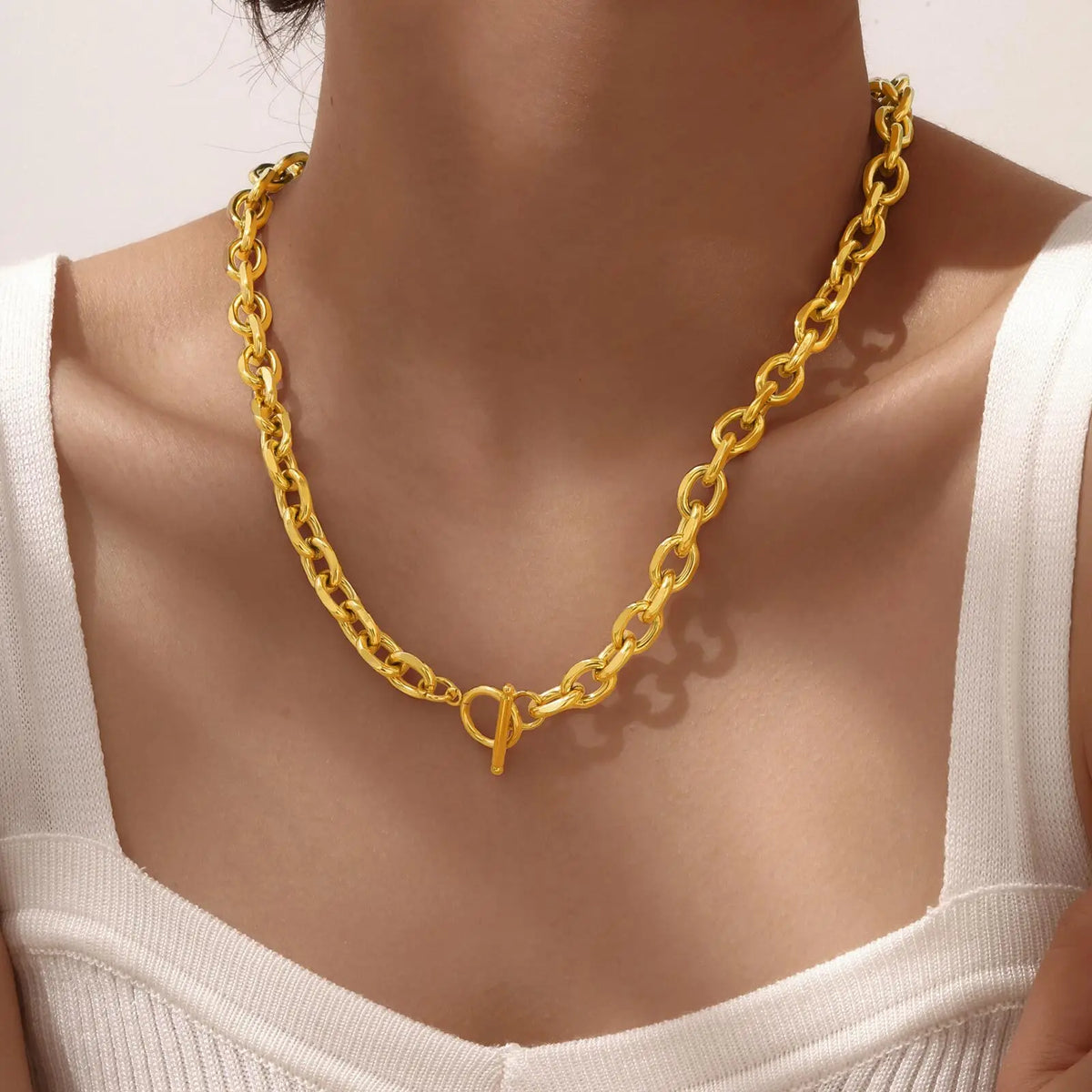 Chunky Toggle Clasp Necklace – Gold Stainless Steel Women Chain Necklace SPOT