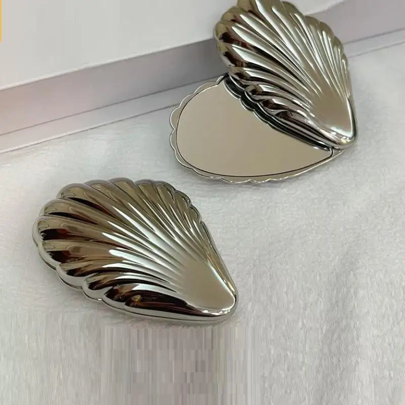 Foldable Seashell Compact Mirror – Double-Sided Travel Makeup Compact Makeup Mirror SPOT