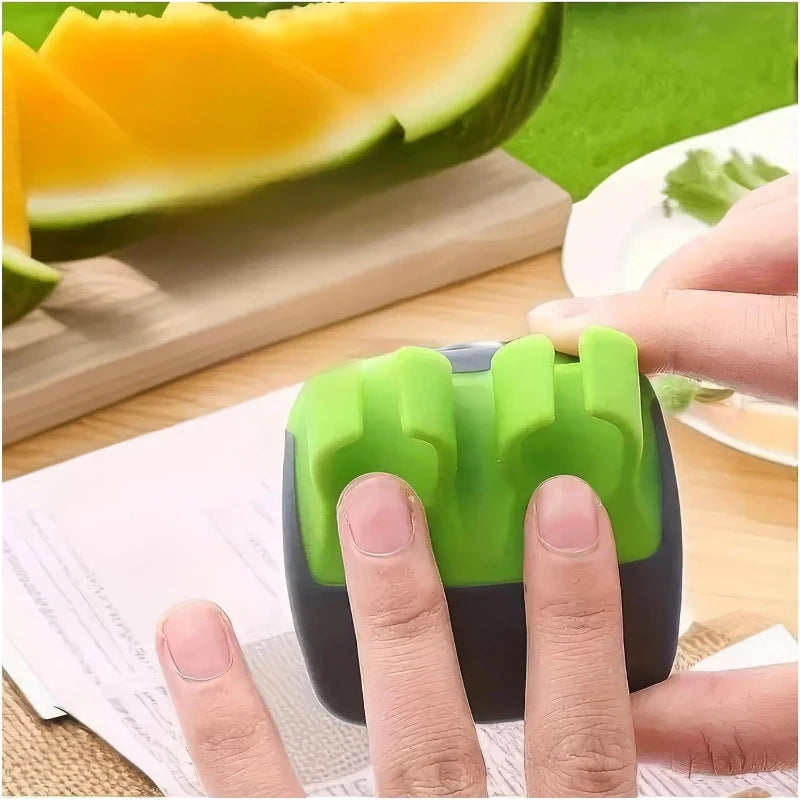 4-Pack Two-Finger Handheld Peeler – Stainless Steel Kitchen Tool Vegetable Peeler Set SPOT