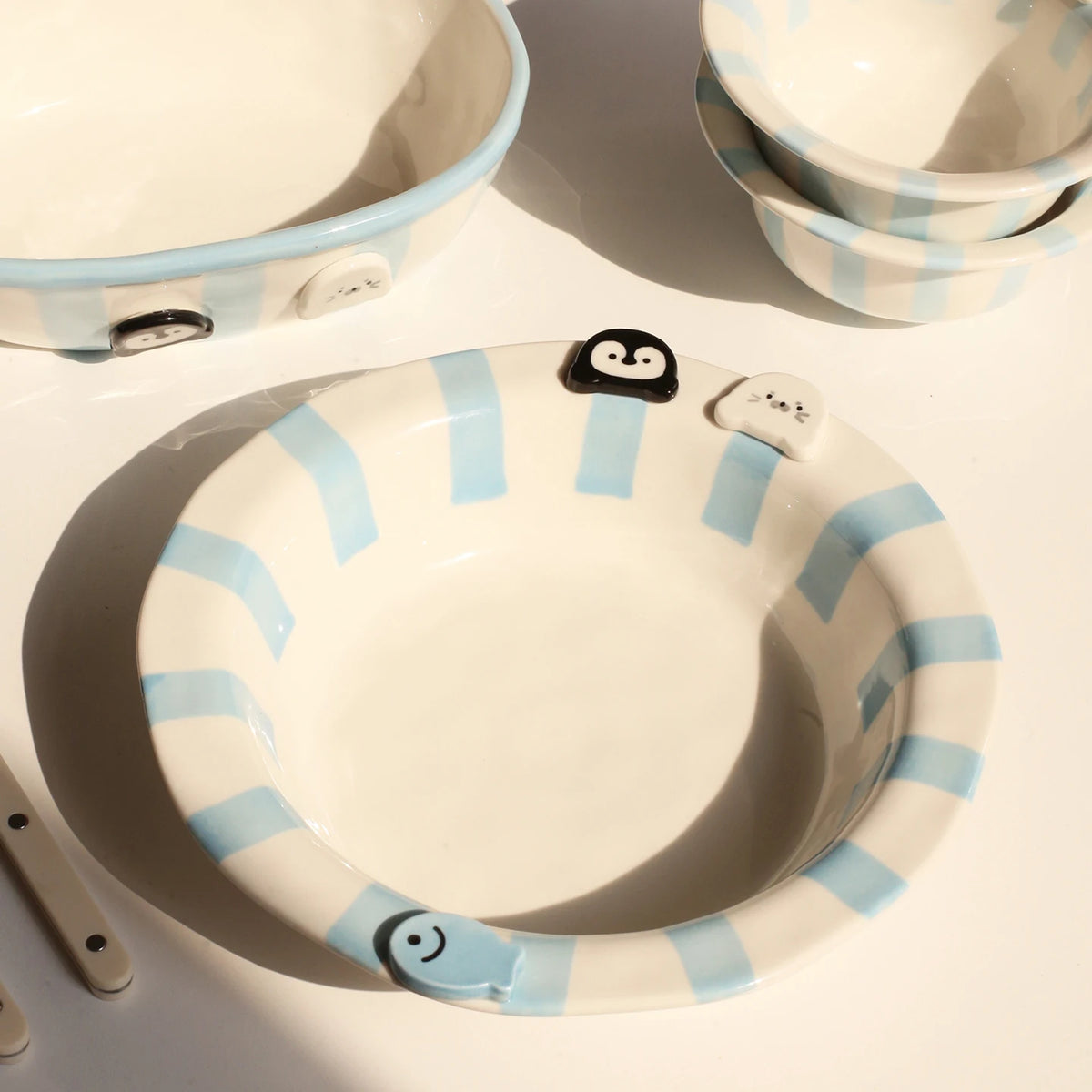 Seal & Penguin Ceramic Deep Plate – Blue Striped Round Dish Ceramic Dining Plate SPOT