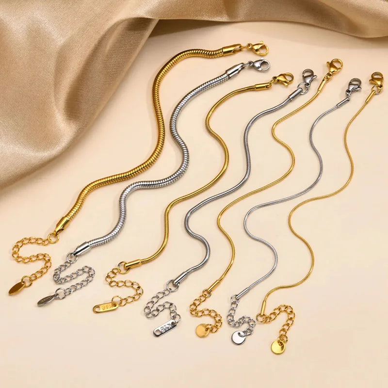 Women's Snake & Herringbone Chain Bracelet – 18K Gold Plated Chain Link Bracelet SPOT