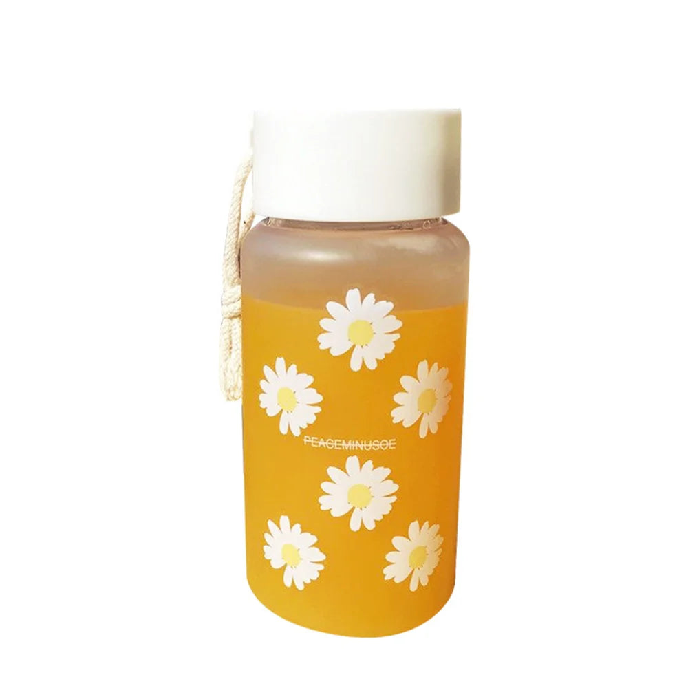 480ml Frosted Daisy Kawaii Water Bottle – BPA-Free Travel Cup Kawaii Water Bottle SPOT
