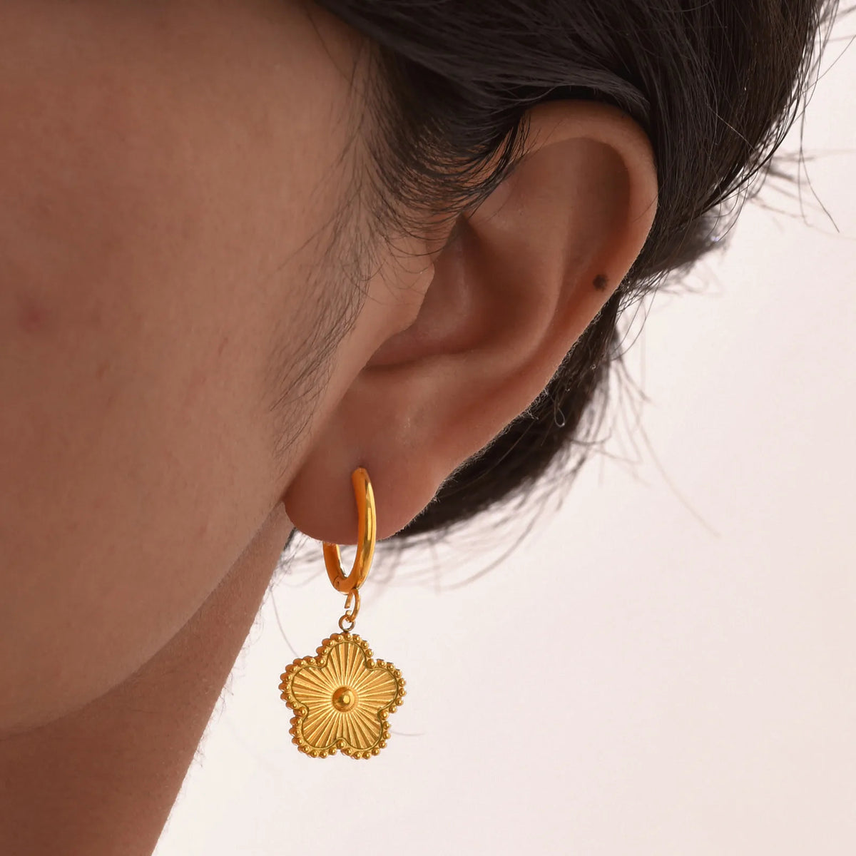 18K Gold Plated Flower Drop Earrings – Stainless Steel Drop Earrings SPOT