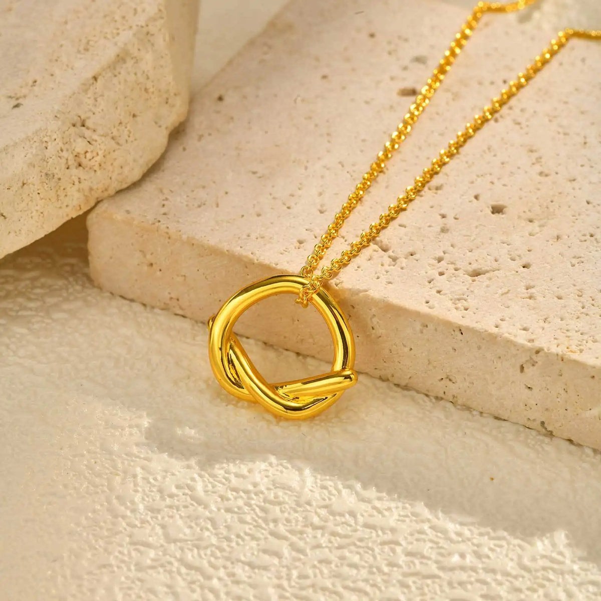 Minimalist Hollow Knot Pendant Necklace – Gold Women's Jewelry Pendant Necklace SPOT