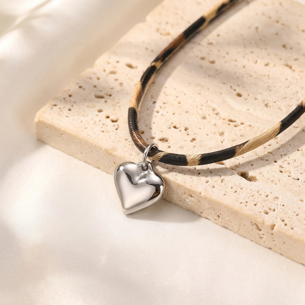 Women's Stainless Steel Heart Leopard Print Choker Necklace Choker Necklace SPOT