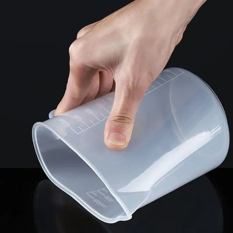 6-Piece Clear Plastic Measuring Cups Set with Pour Spout Measuring Cups Set SPOT