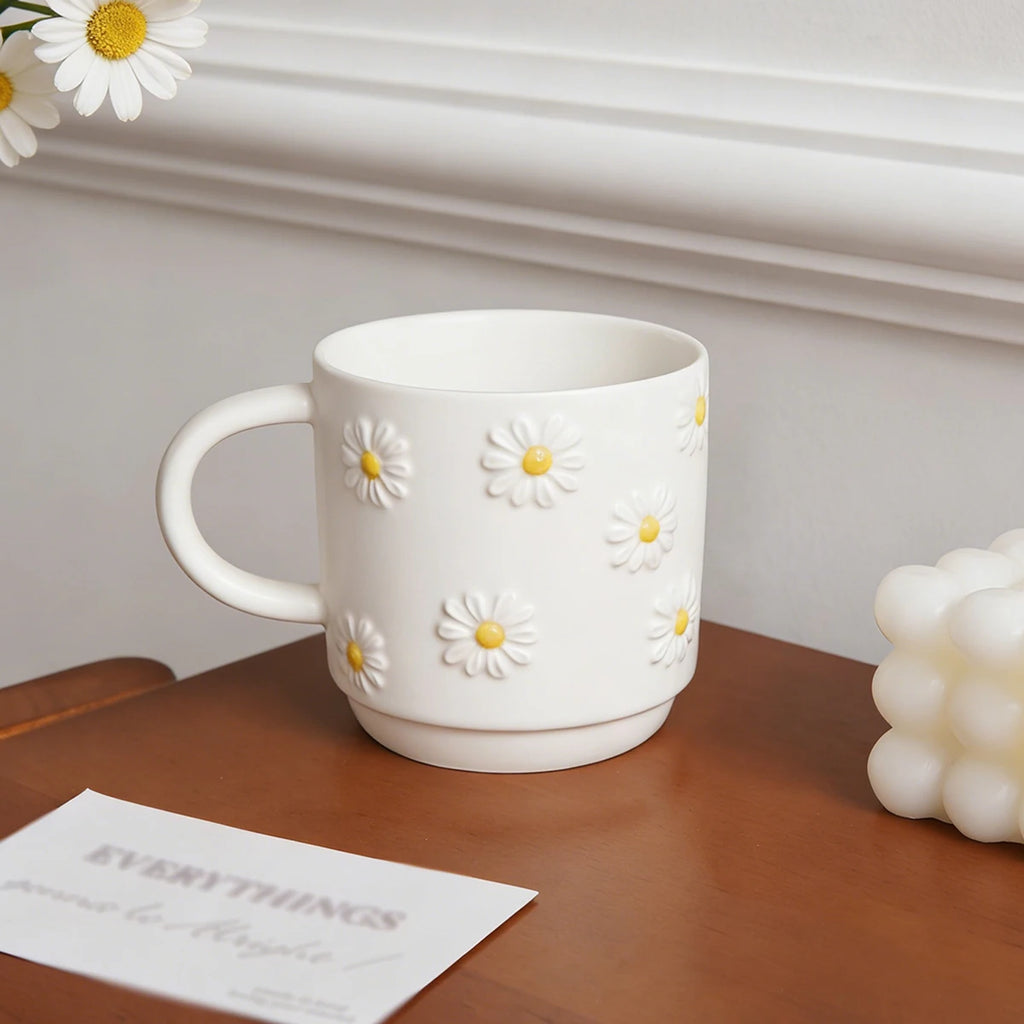350ml Ceramic Mug – Embossed Chrysanthemum Hand-Painted Ceramic Coffee Mug SPOT Little Daisy 301-400ml