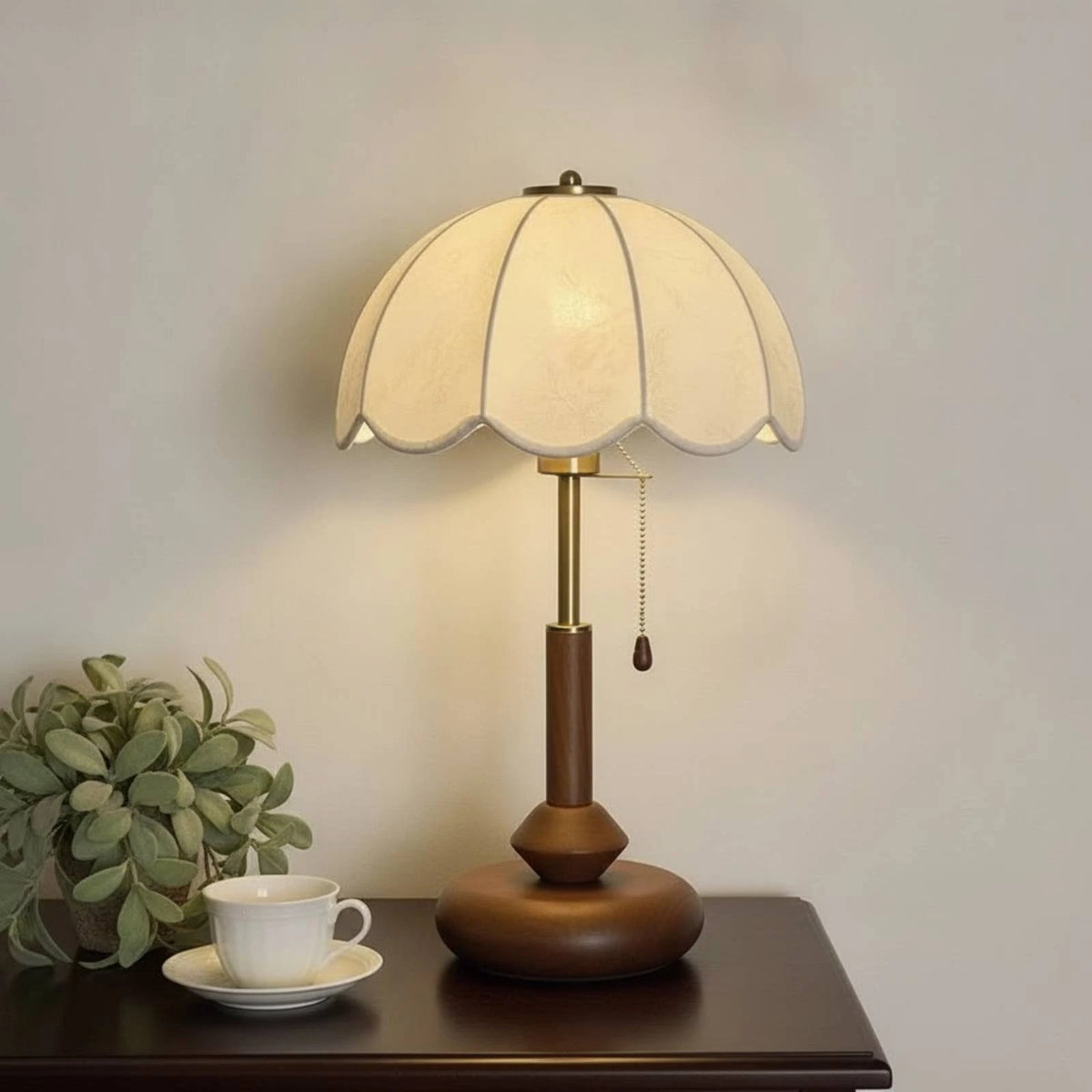Vintage Wooden Table Lamp – Scalloped Floral Fabric Shade Vintage Table Lamp SPOT