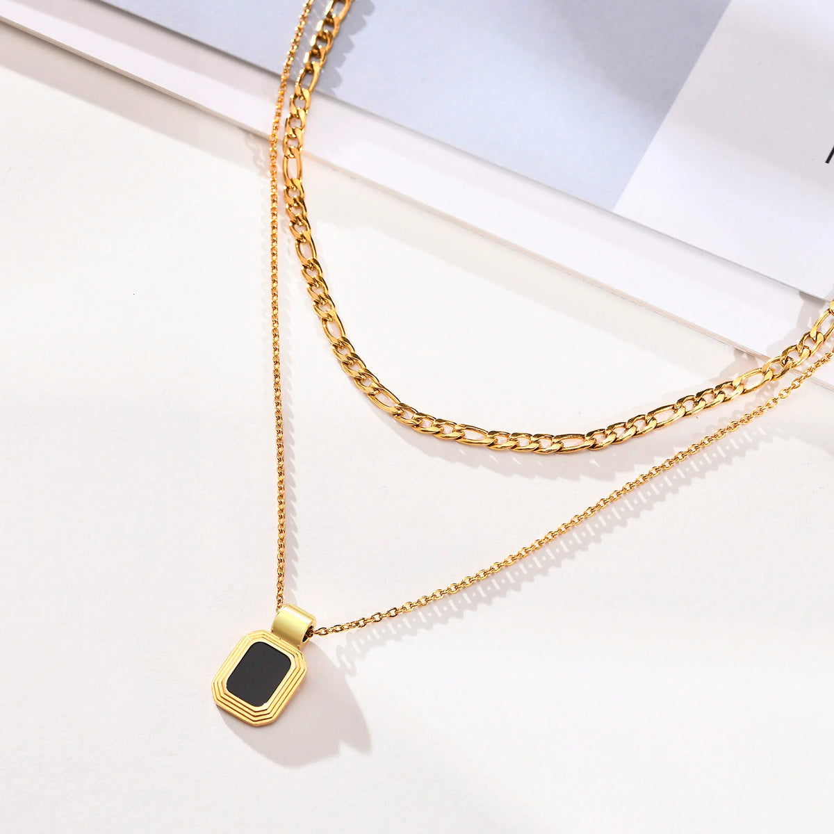 Women's Layering Necklace Set – Figaro Chain & Shell Pendant Layering Necklace Set SPOT