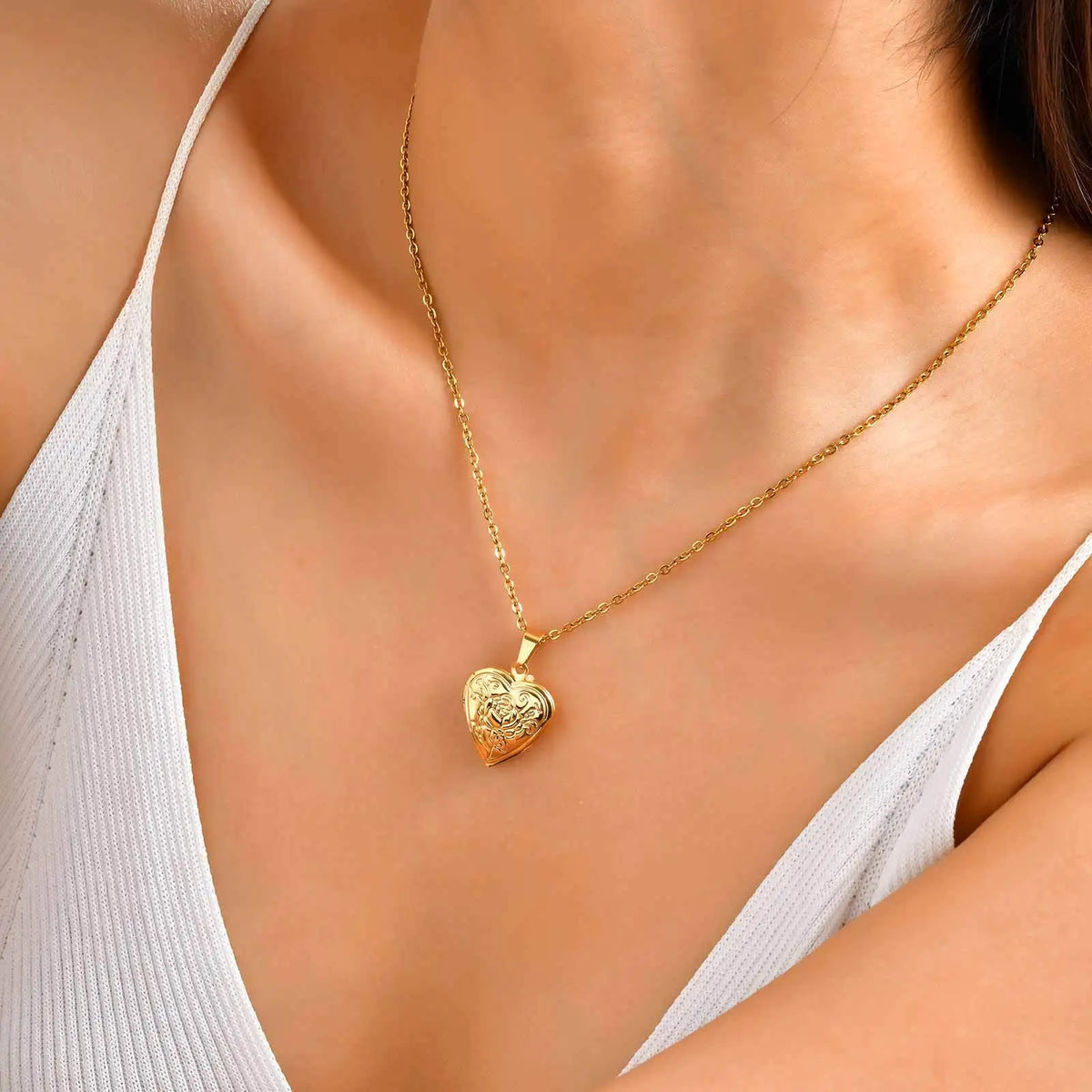 Personalized Photo Heart Locket Necklace – Vintage Flower Gold Locket Pendant Necklace SPOT