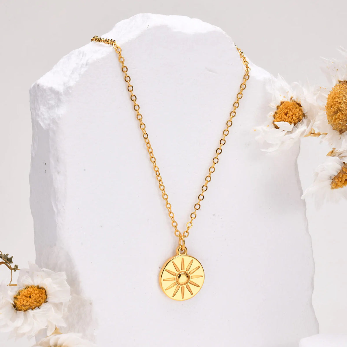Sun Coin Pendant Necklace – 18K Gold Plated Medallion Women Pendant Necklace SPOT