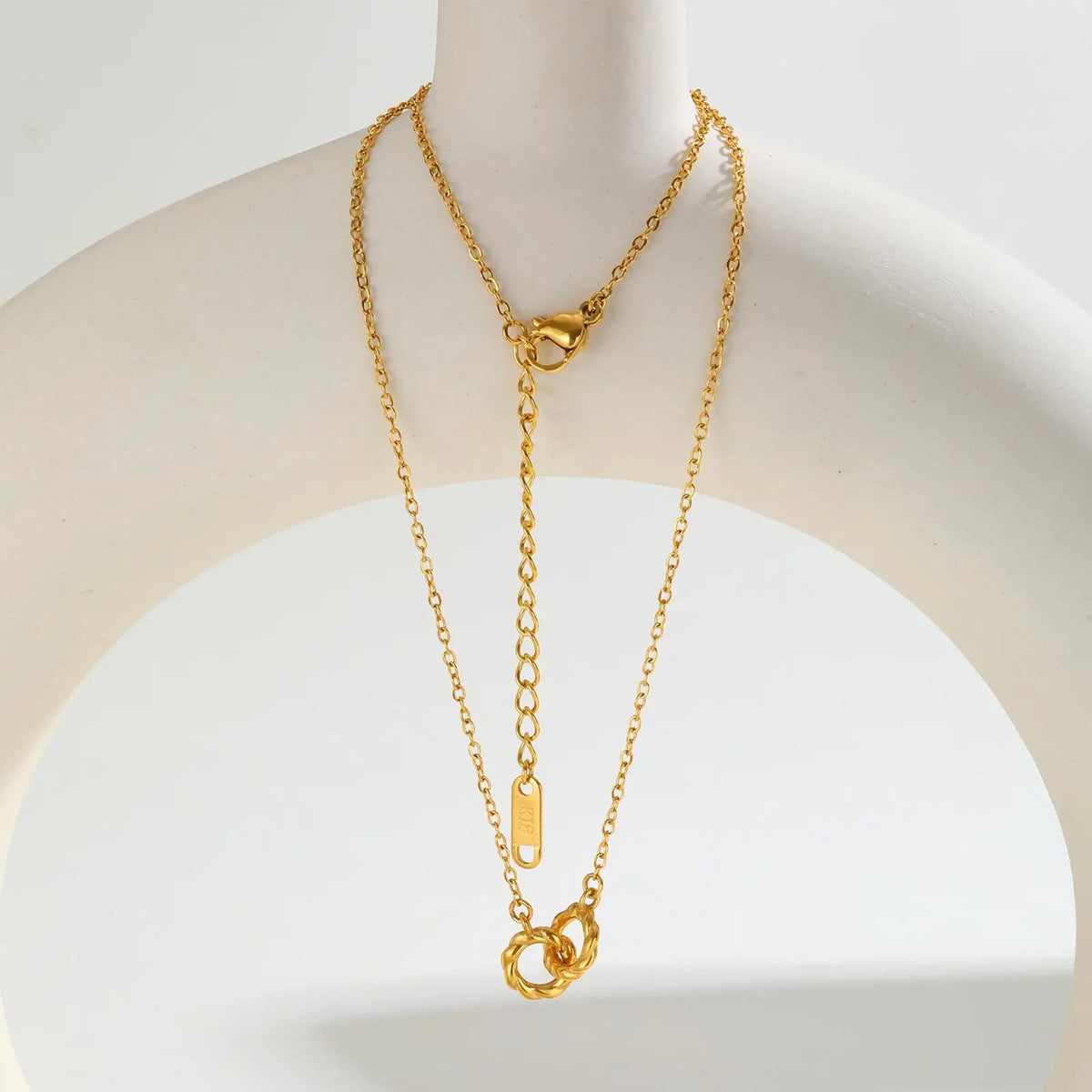 Twist Double Rings Choker Necklace – Gold Stainless Steel Pendant Choker Necklace SPOT